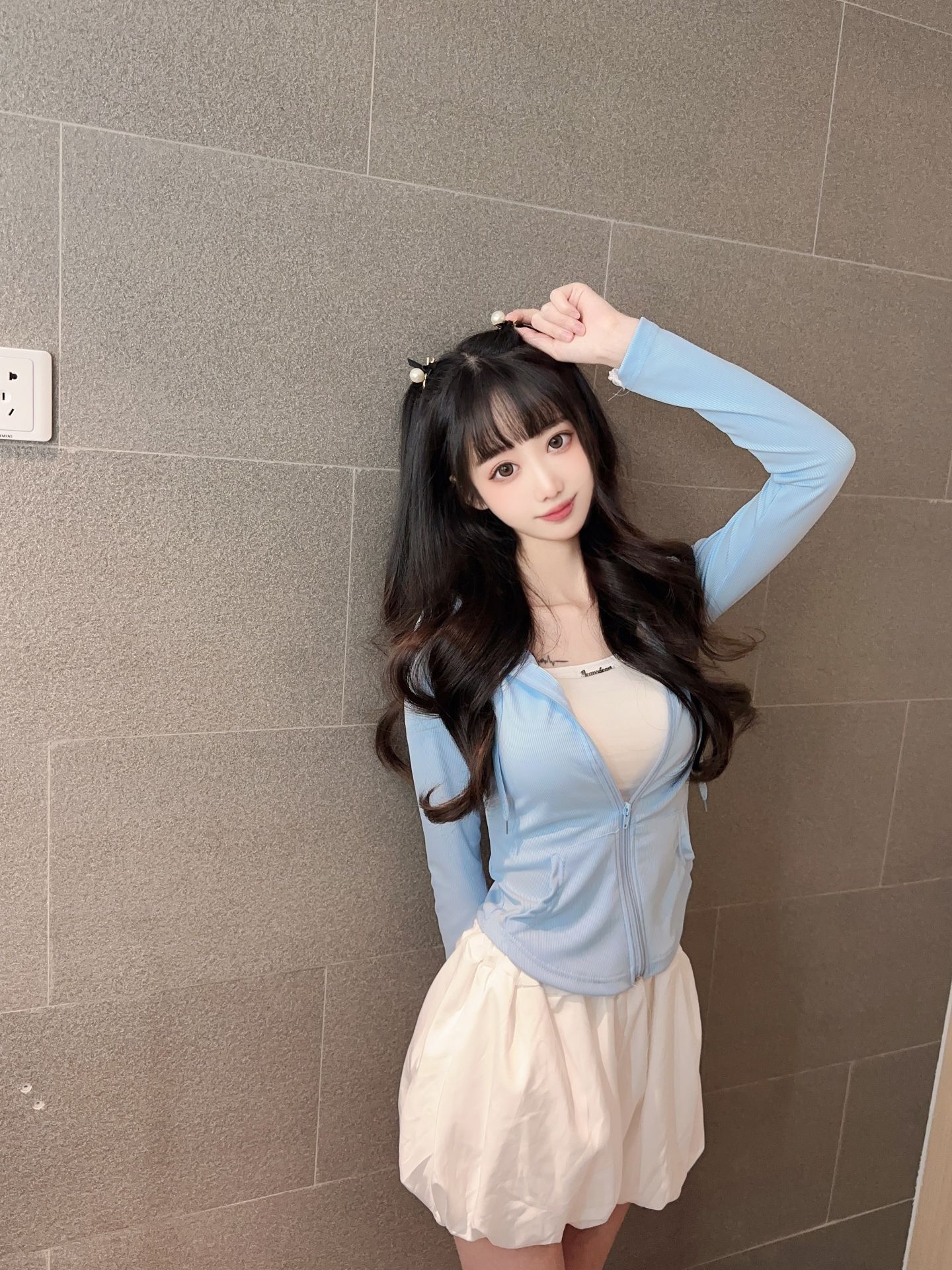 上海外围纯欲学生妹