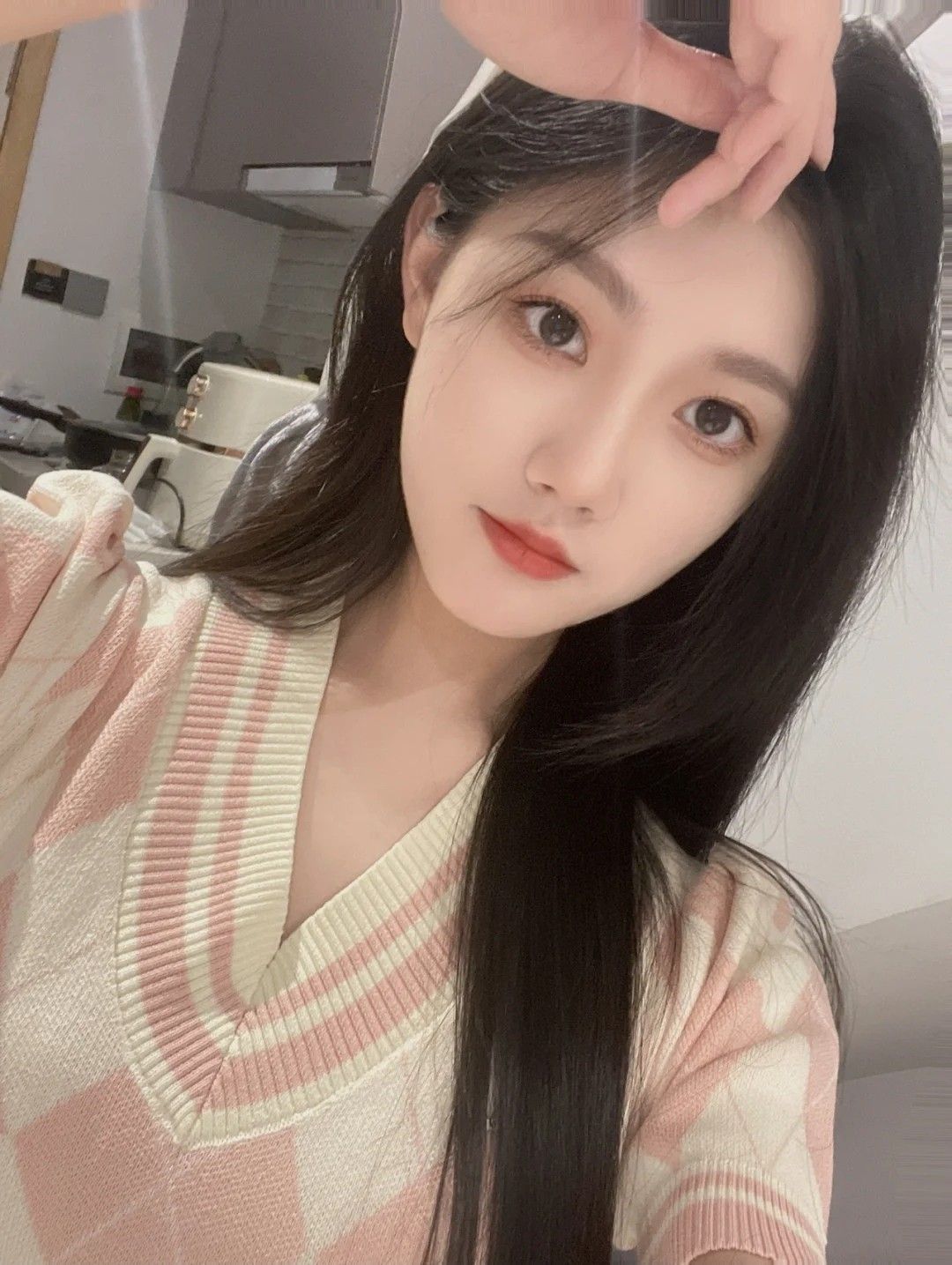深圳外围白嫩女模