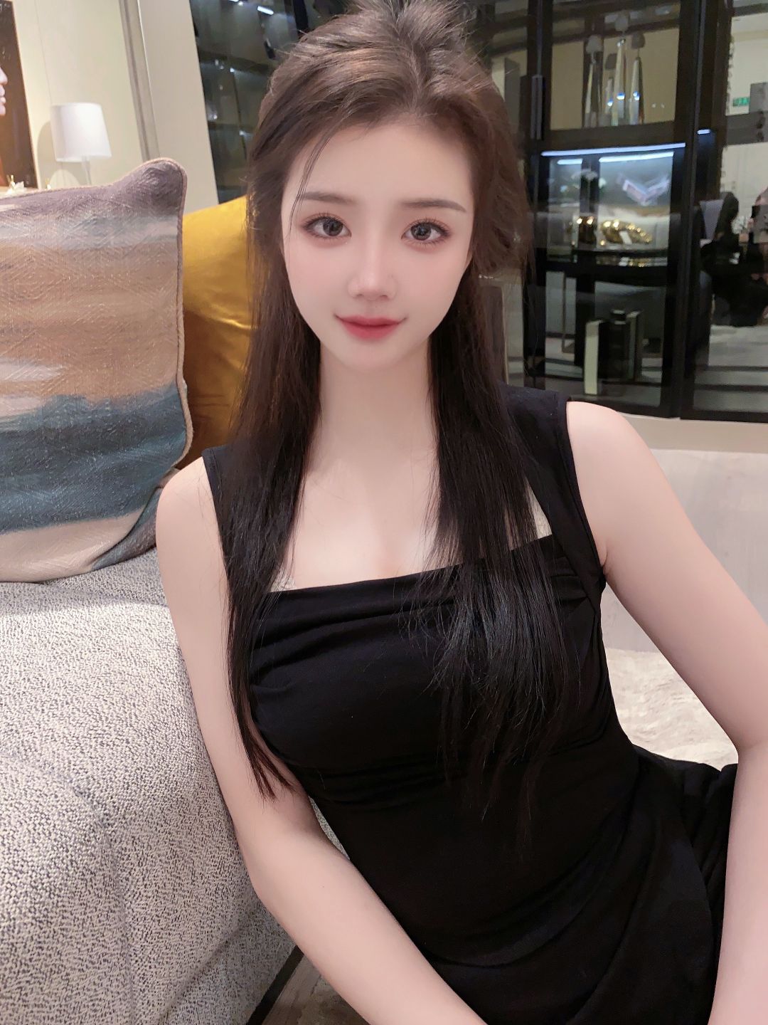 成都外围 02年肤白貌美女教师兼职