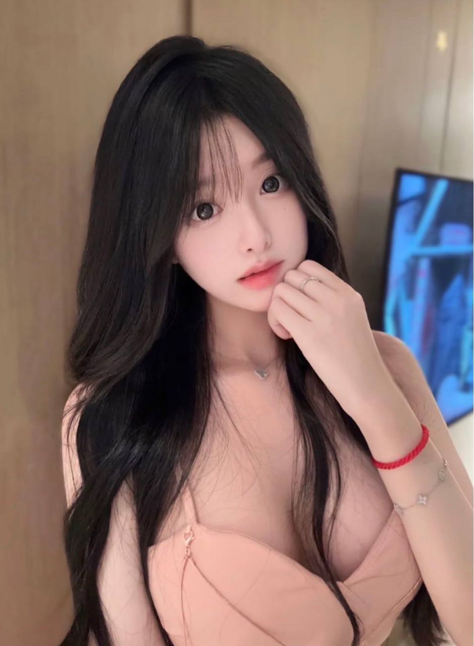 广州外围 18岁的南方女孩童颜巨乳温柔嗲精可爱萝莉脸
