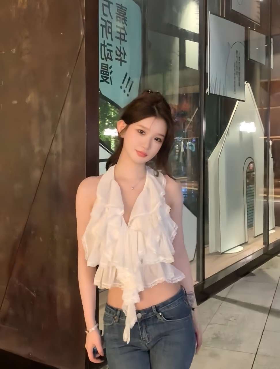 上海外围 健身girl兼职 04年性感填欲款
