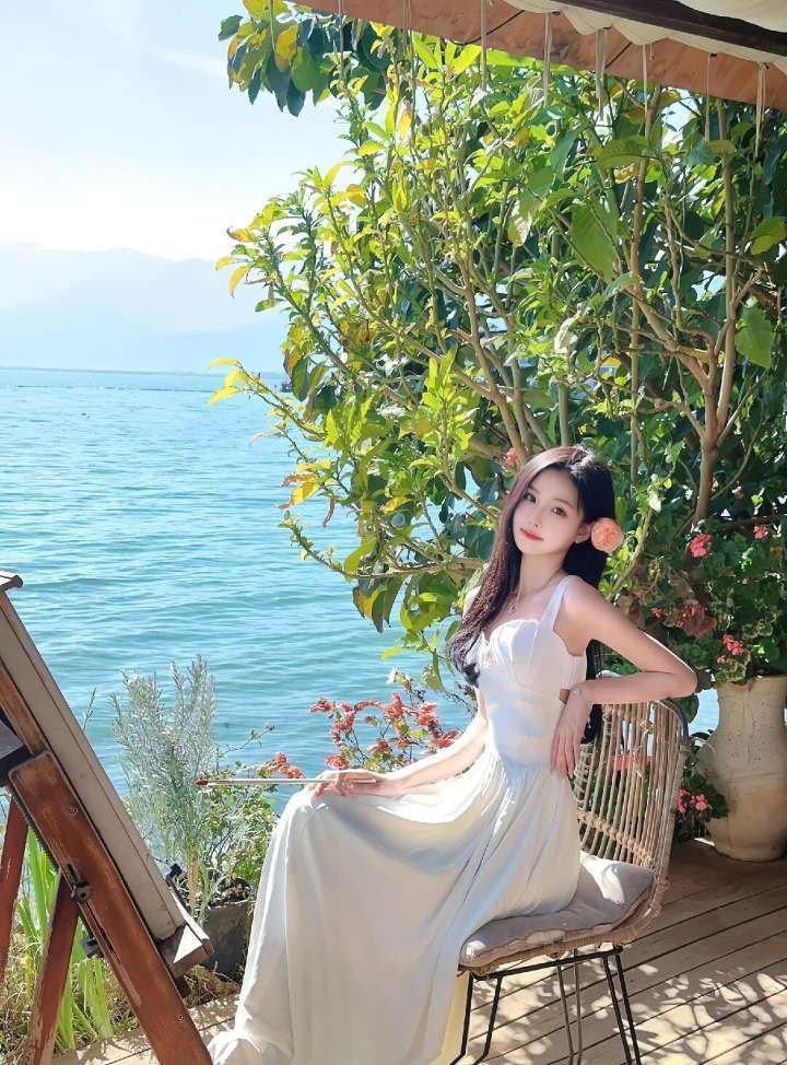 北京外围 05年清纯校花 身材完美S曲线