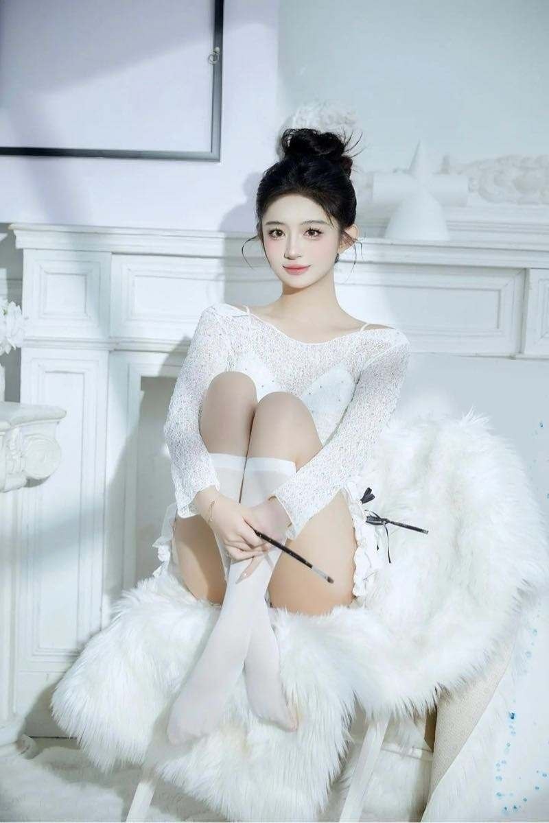 长沙外围 03年小纯清纯洋气绝对反差