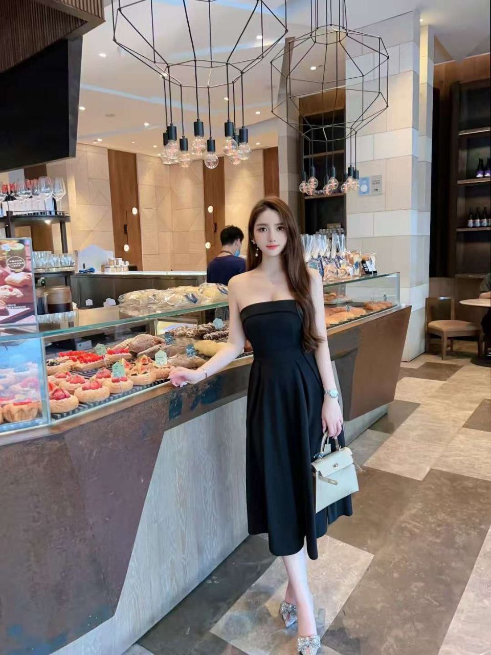 南昌外围 04年圈外女友 168苗族小仙女