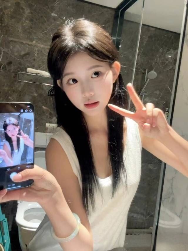 广州外围 06年甜美日系少女俏皮可爱