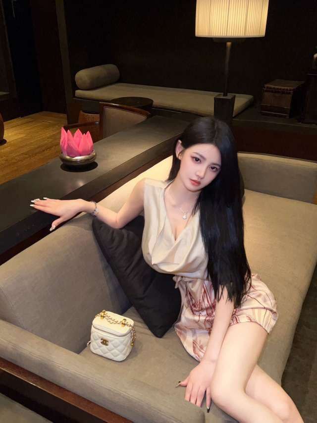 武汉外围 172江南没人 长腿美乳五官精致