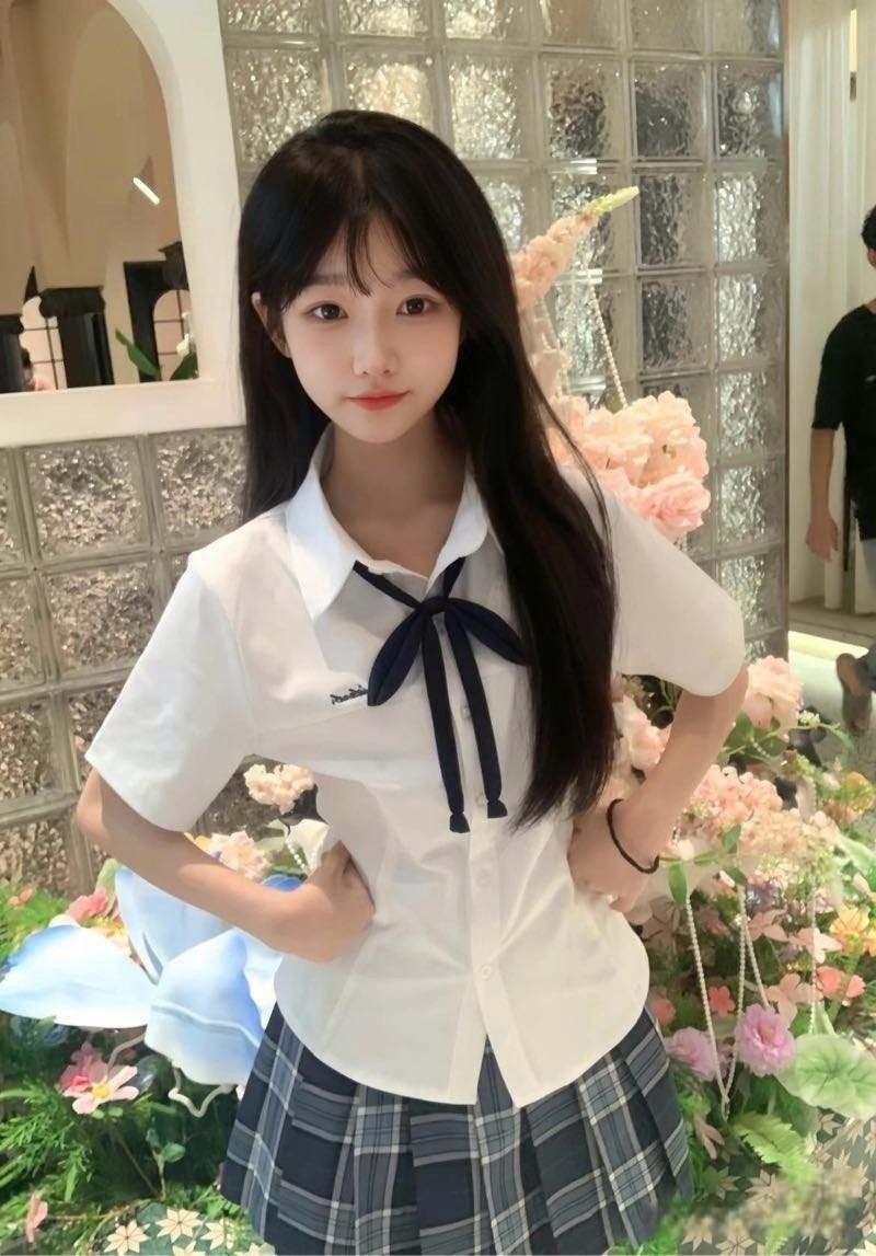 上海外围 06小纯 165白虎一线天 青春活泼乖巧可爱