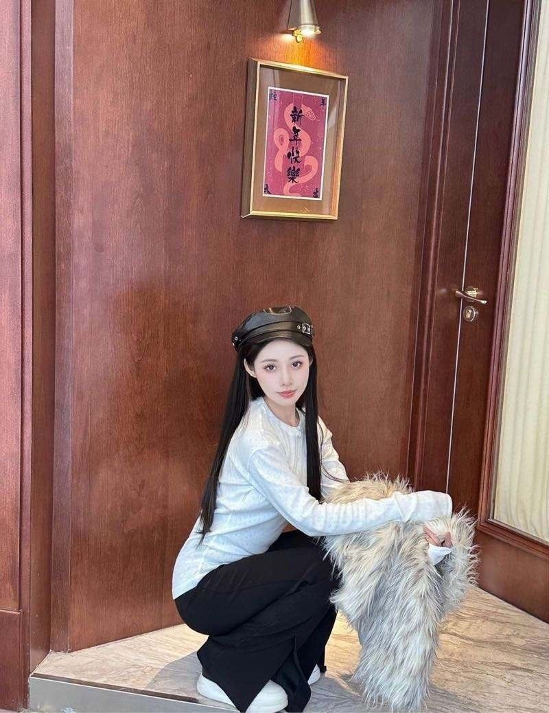广州外围 21岁平面模特兼职 身材好腰臀比完美