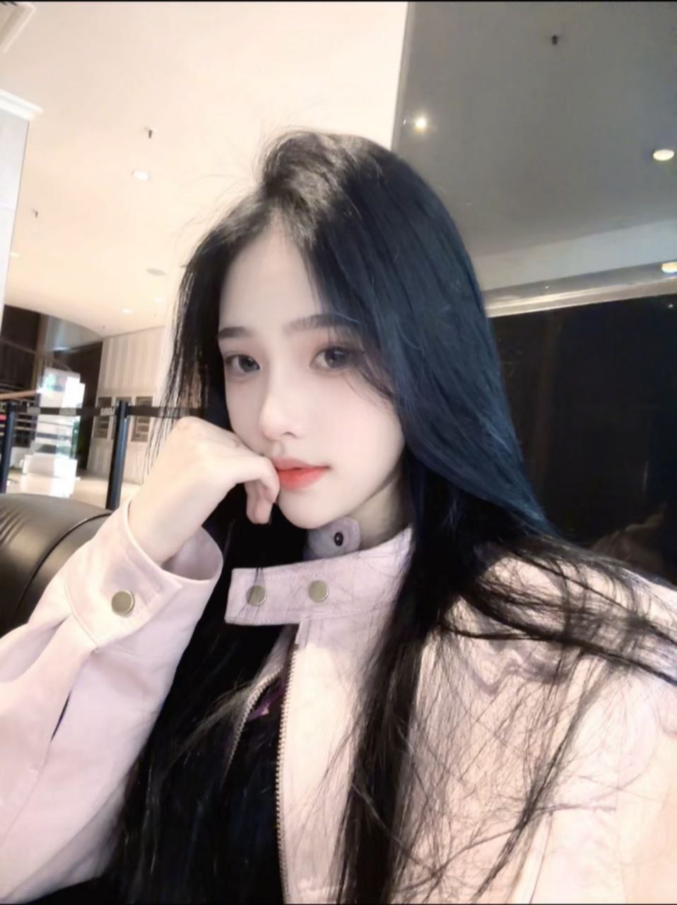 深圳外围 19岁女孩清纯可爱活力洋气 极品瘦小型