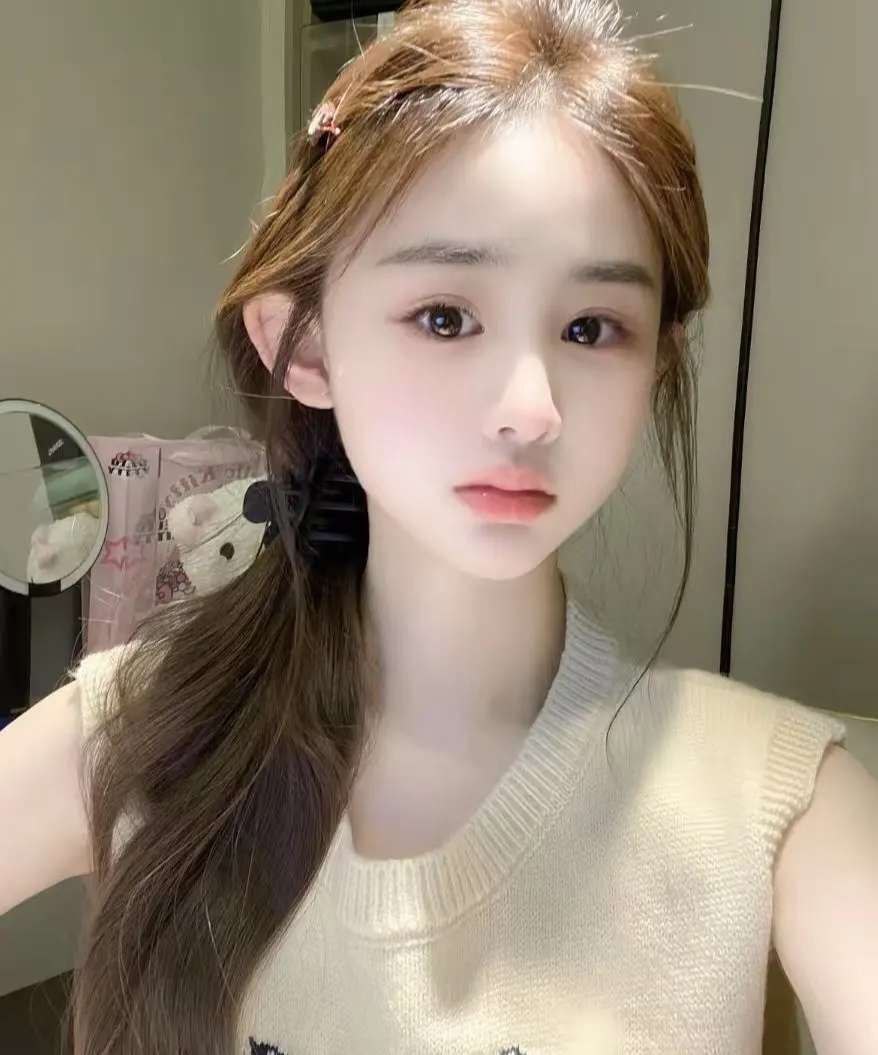 天津外围 06年清纯气质韩系氧气美女 真实在校生