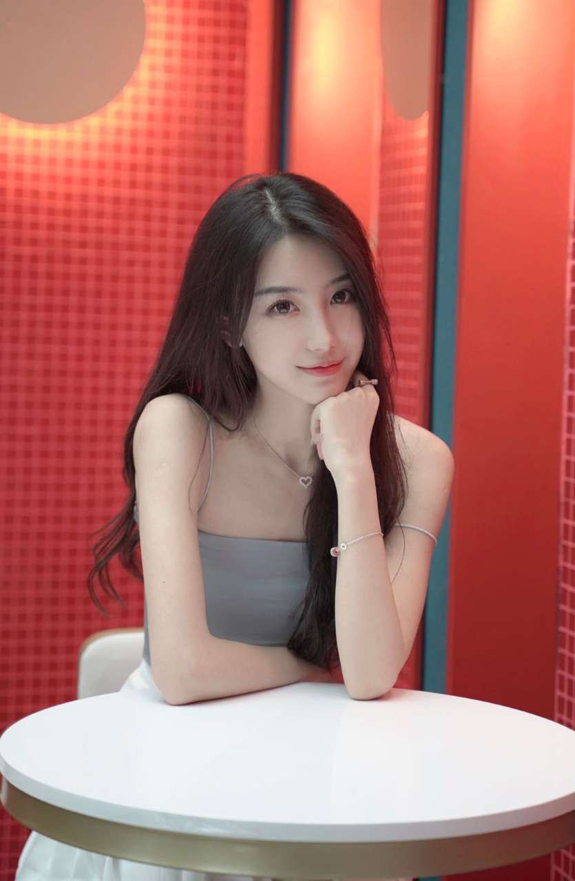 上海外围 03年白小纯 可爱的傣族小姑娘兼职