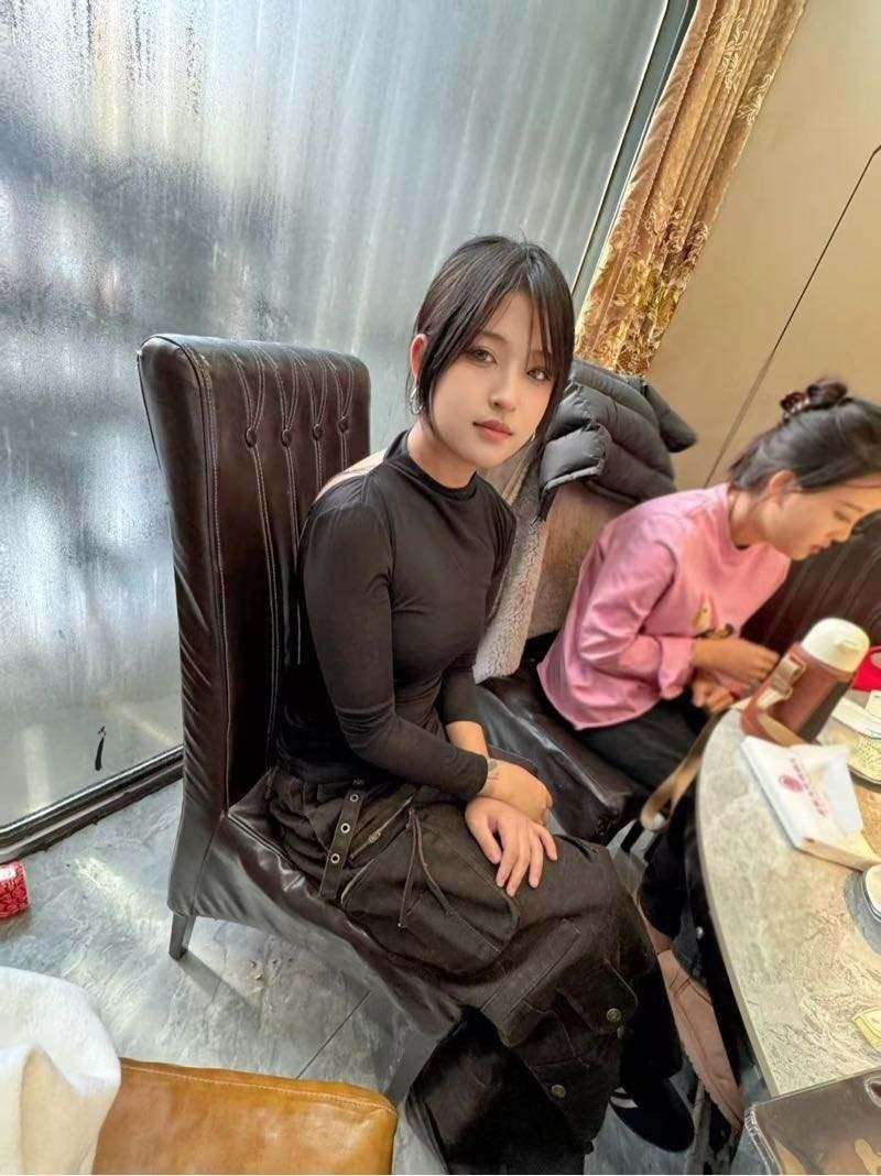天津外围 07年学妹 纯新人兼职 性格好听话懂事