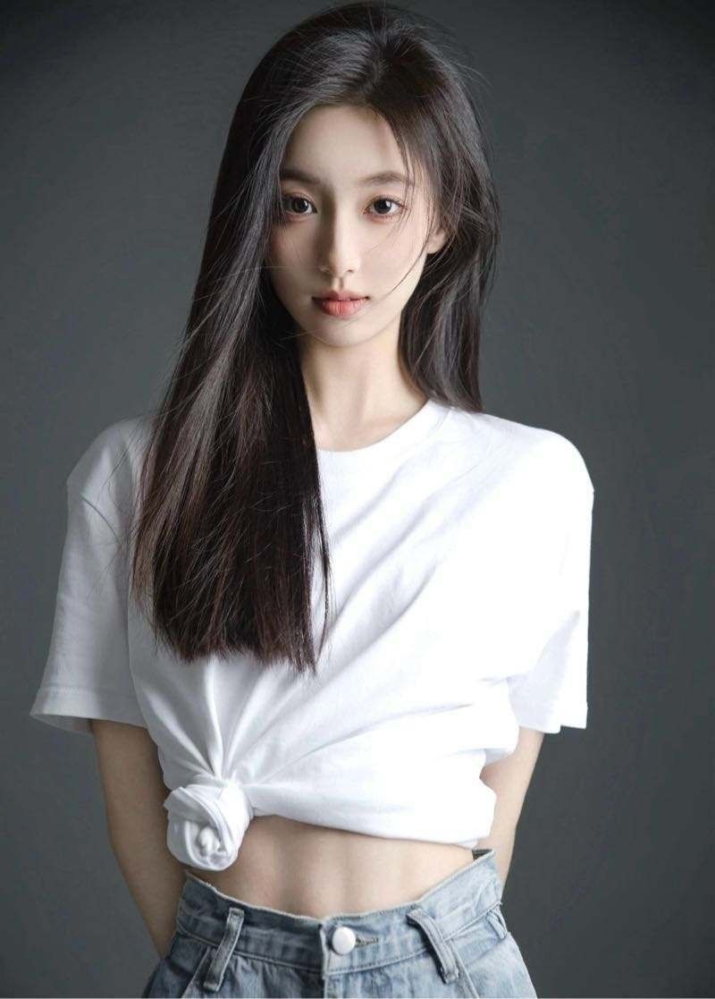 北京外围极品新人 🦜 纯天然真实05年真175真学生可舌吻可69无纹身不抽烟