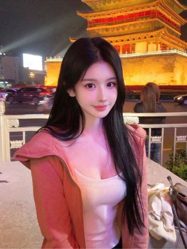 杭州外围白嫩 173/69 天然D 制服 情趣 丝袜