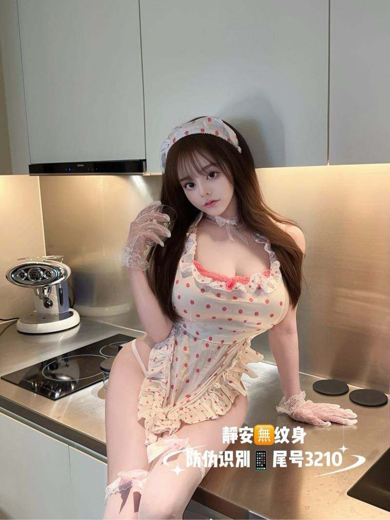 小纯 真实04/163F  98斤 萝莉纯欲  童颜巨乳🎐丰满类型莼天然零整 幼齿童颜 纯欲小奶兔