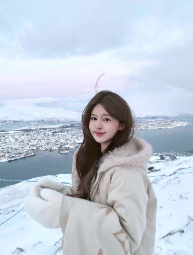 杭州外围 真实04年听话乖巧配合度高 真实0差距小小 大大 童颜巨乳 全身雪白光滑 私密紧致
