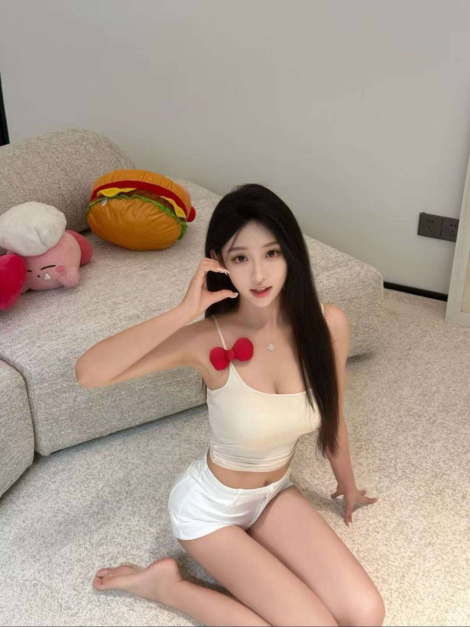 青岛外围美少女 175 天然D 少女 制服 洋气