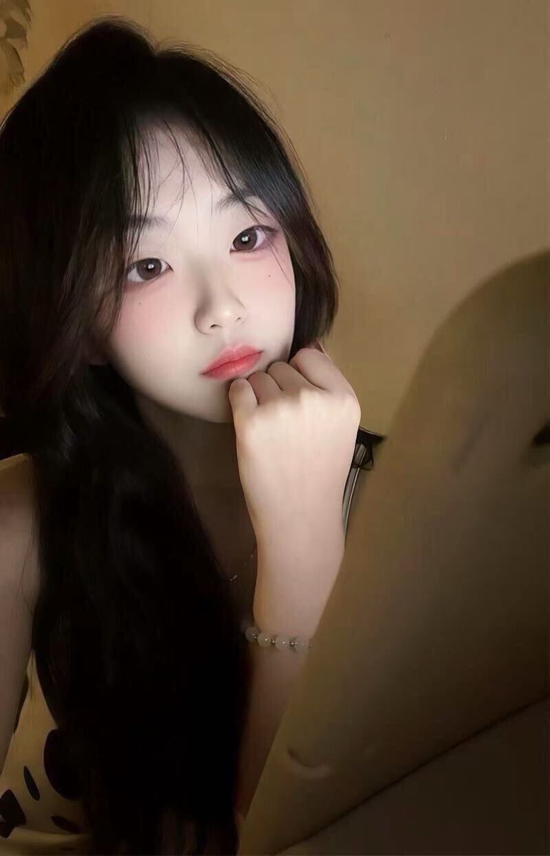 大连外围18岁学生妹 172/97 天然C 幼态 白嫩 嗲