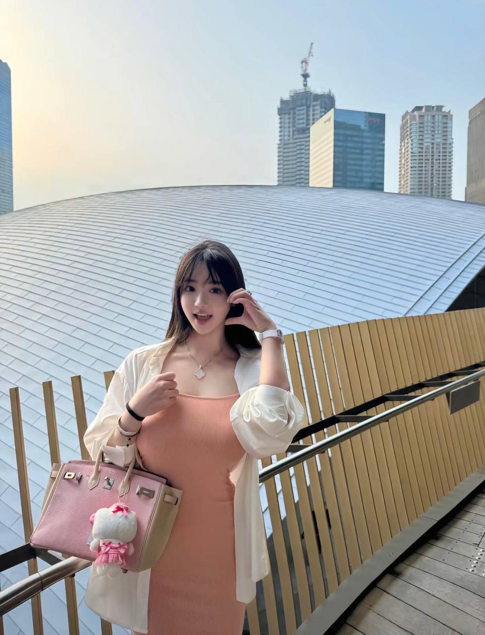 深圳外围主播 168/98 天然E 纯欲 天菜 洋气