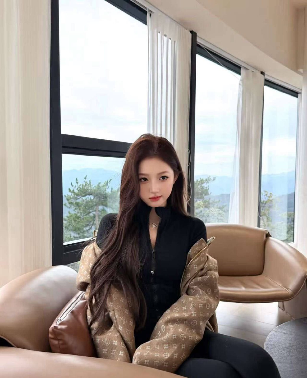 上海｜05年 175cm 清纯·大长腿